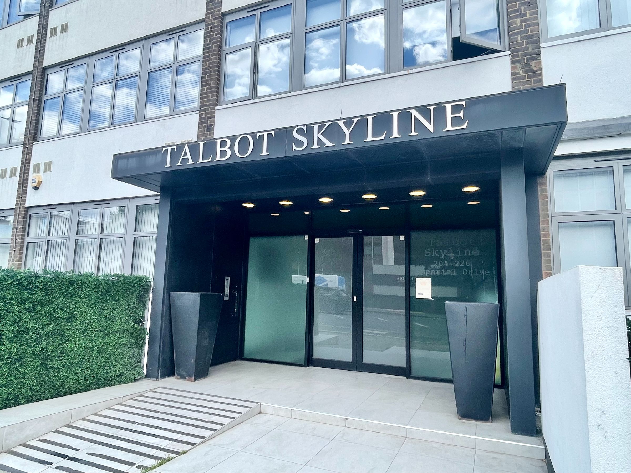 4, Talbot Skyline, Harrow photo 4