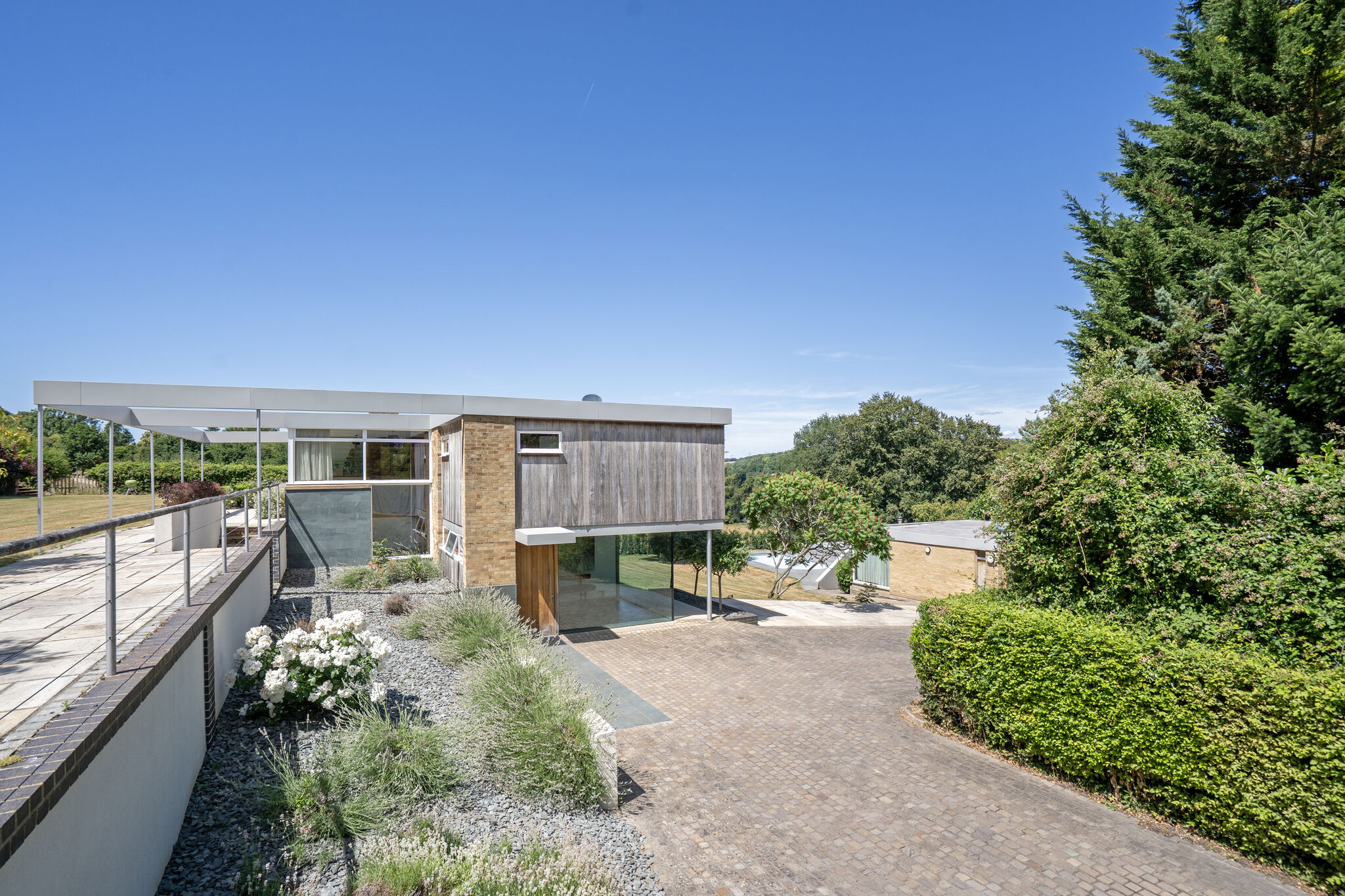 7 bedroom detached house for sale 0