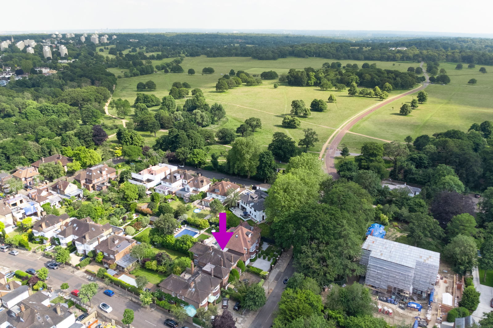 6 bedroom detached house for sale 0