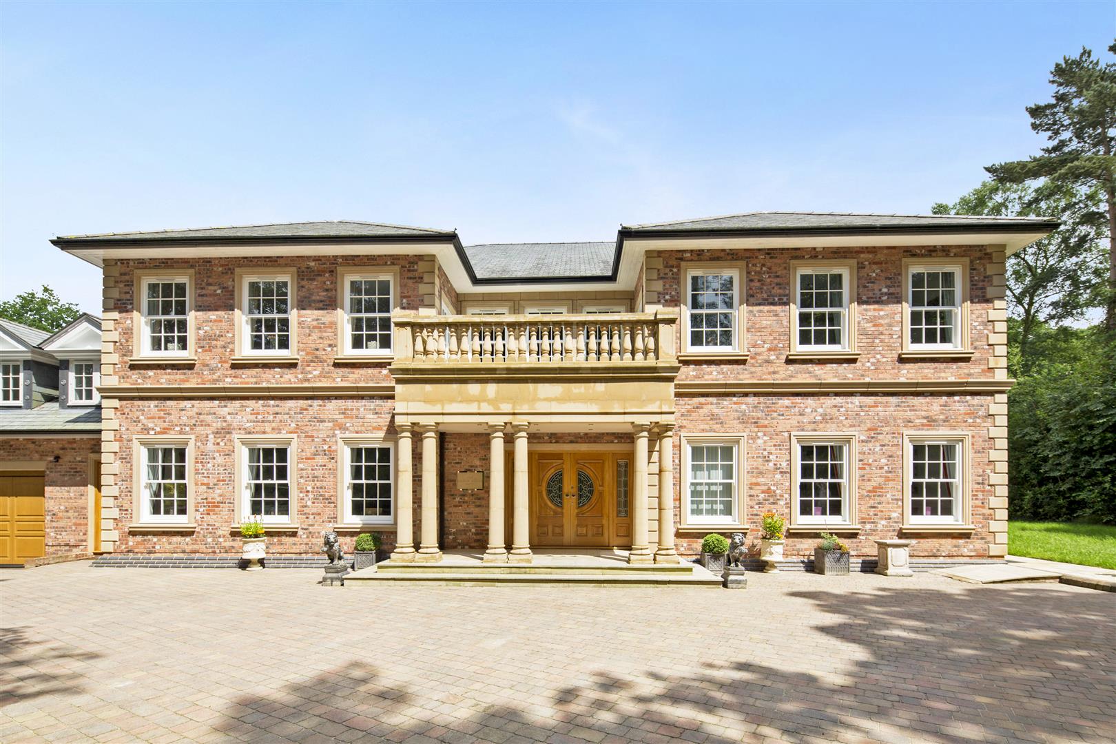 8 bedroom detached house for sale | MillionPlus