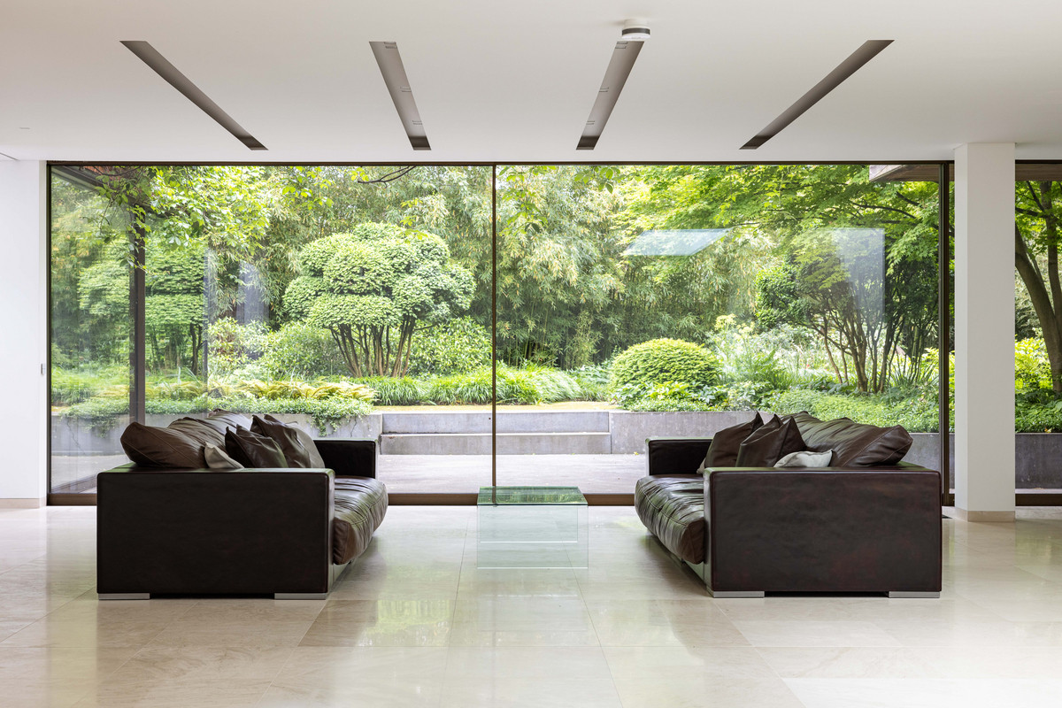 4 bedroom detached house for sale 0