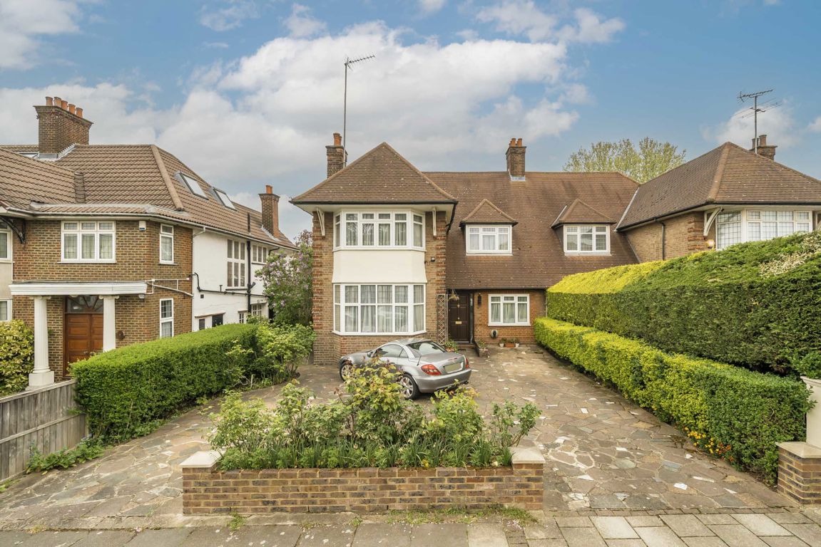 5 bedroom semi-detached house for sale 0