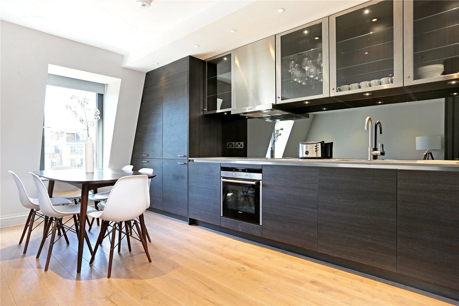 Prediction: Why the Bank of England Will Hold Interest Rates at 3.75% This Week