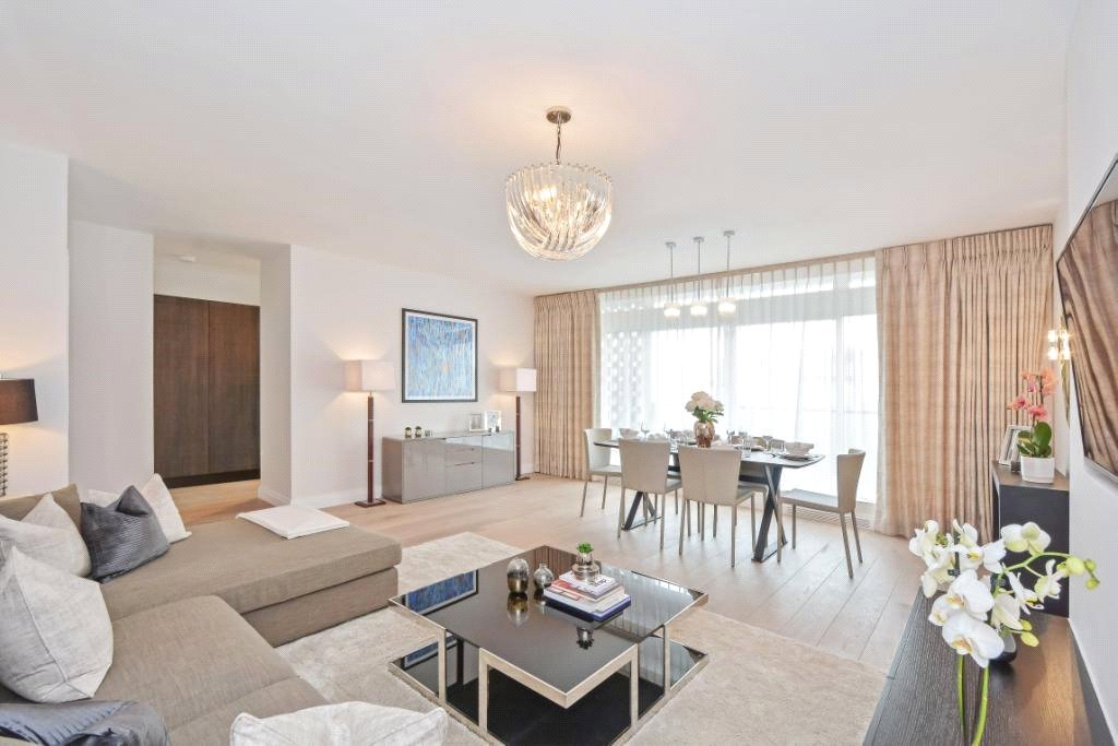 5 bedroom semi-detached house for sale