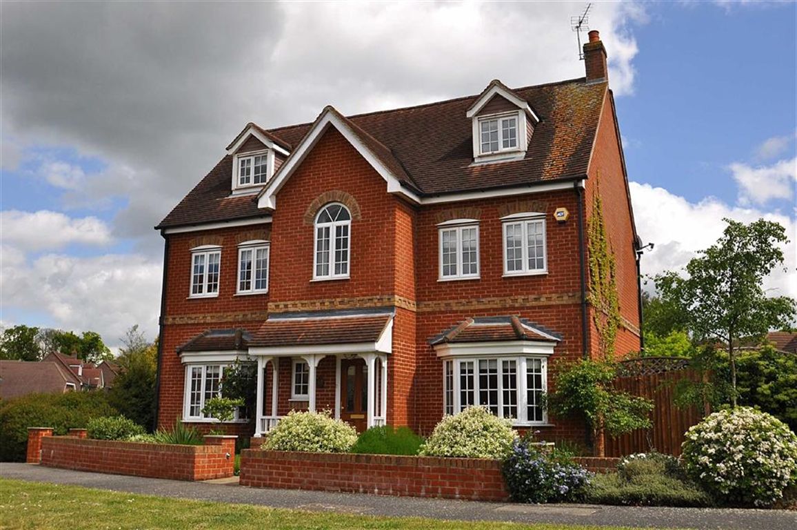 Free property report 11 Long Grove Close, Broxbourne, EN10 7NP Chimnie