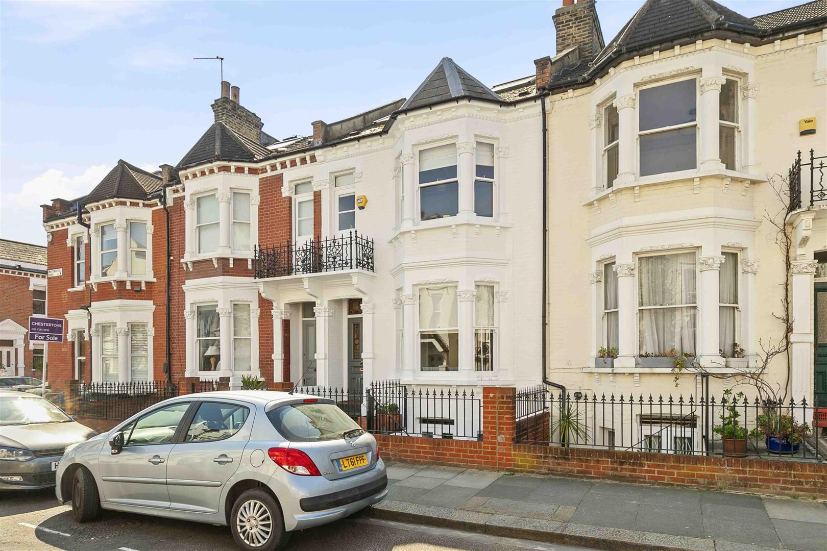 5 bedroom terraced house for sale 0