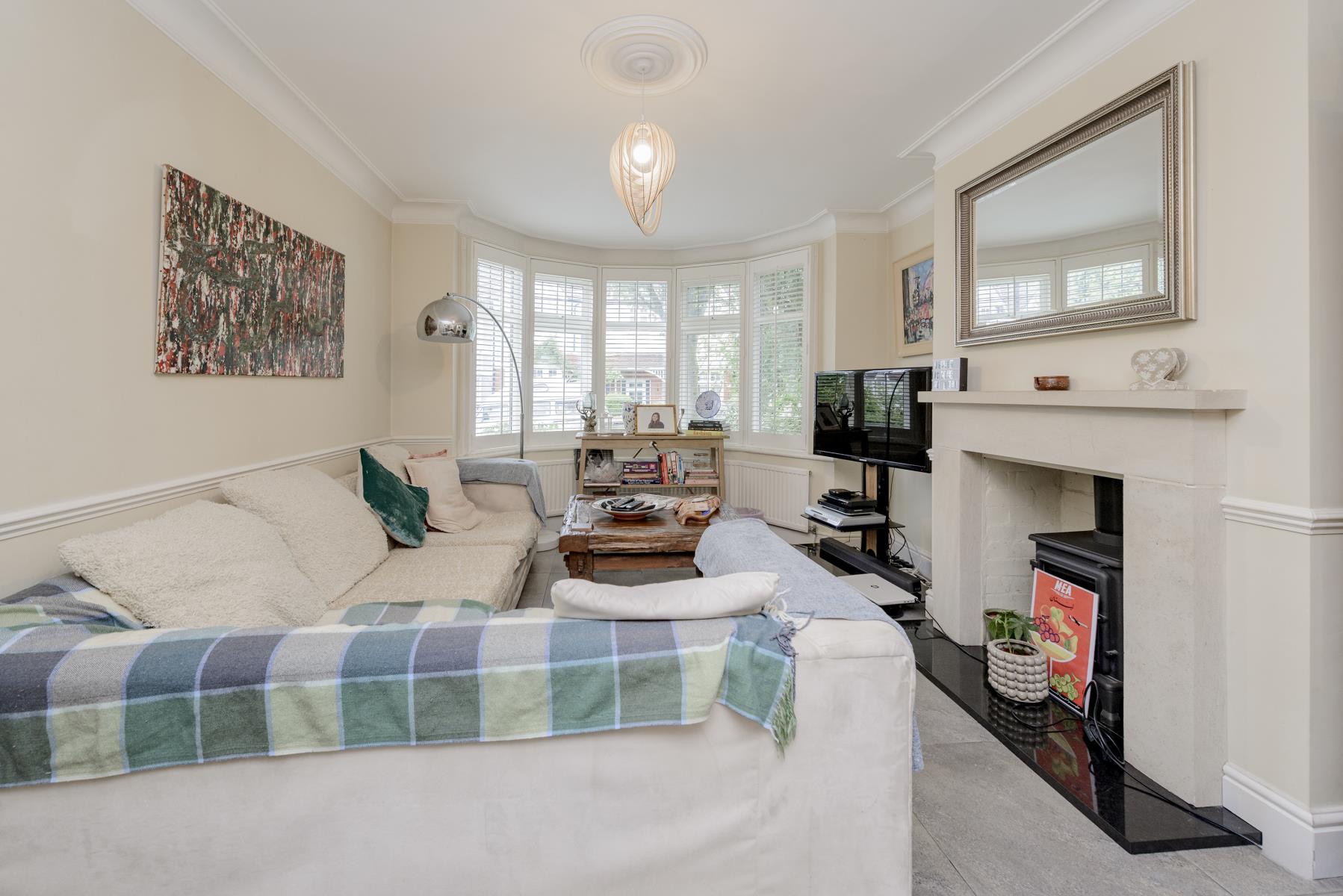 4 bedroom semi-detached house for sale 0