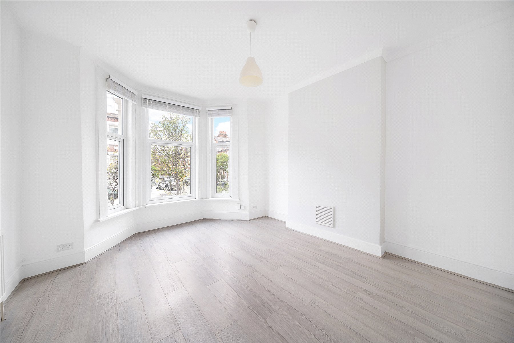 5 bedroom end terrace house for sale 0