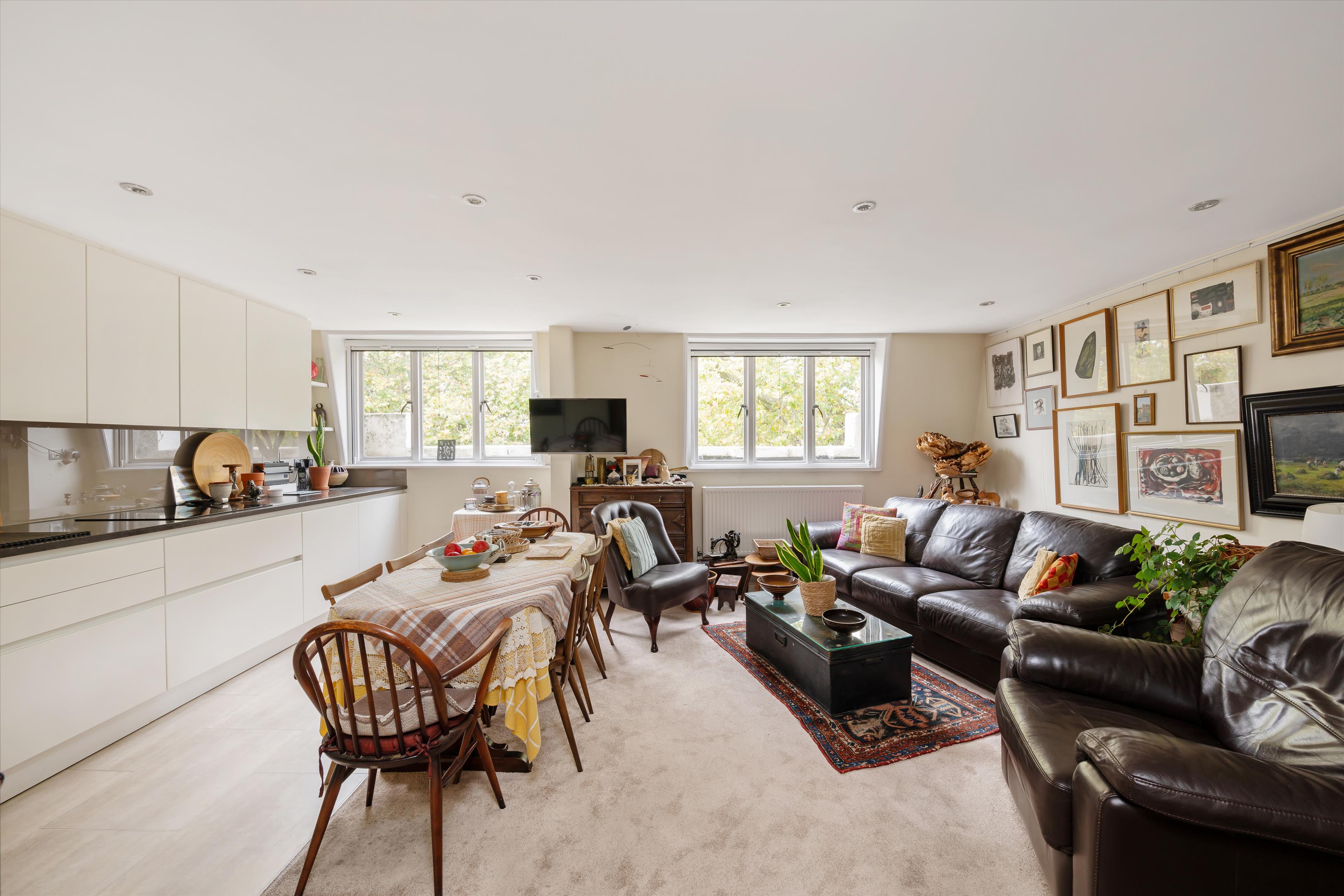 2 bedroom flat for sale 0