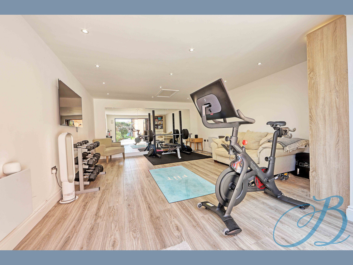 Photos of Kinghorn Park, Maidenhead SL6 67179166 PrimeLocation