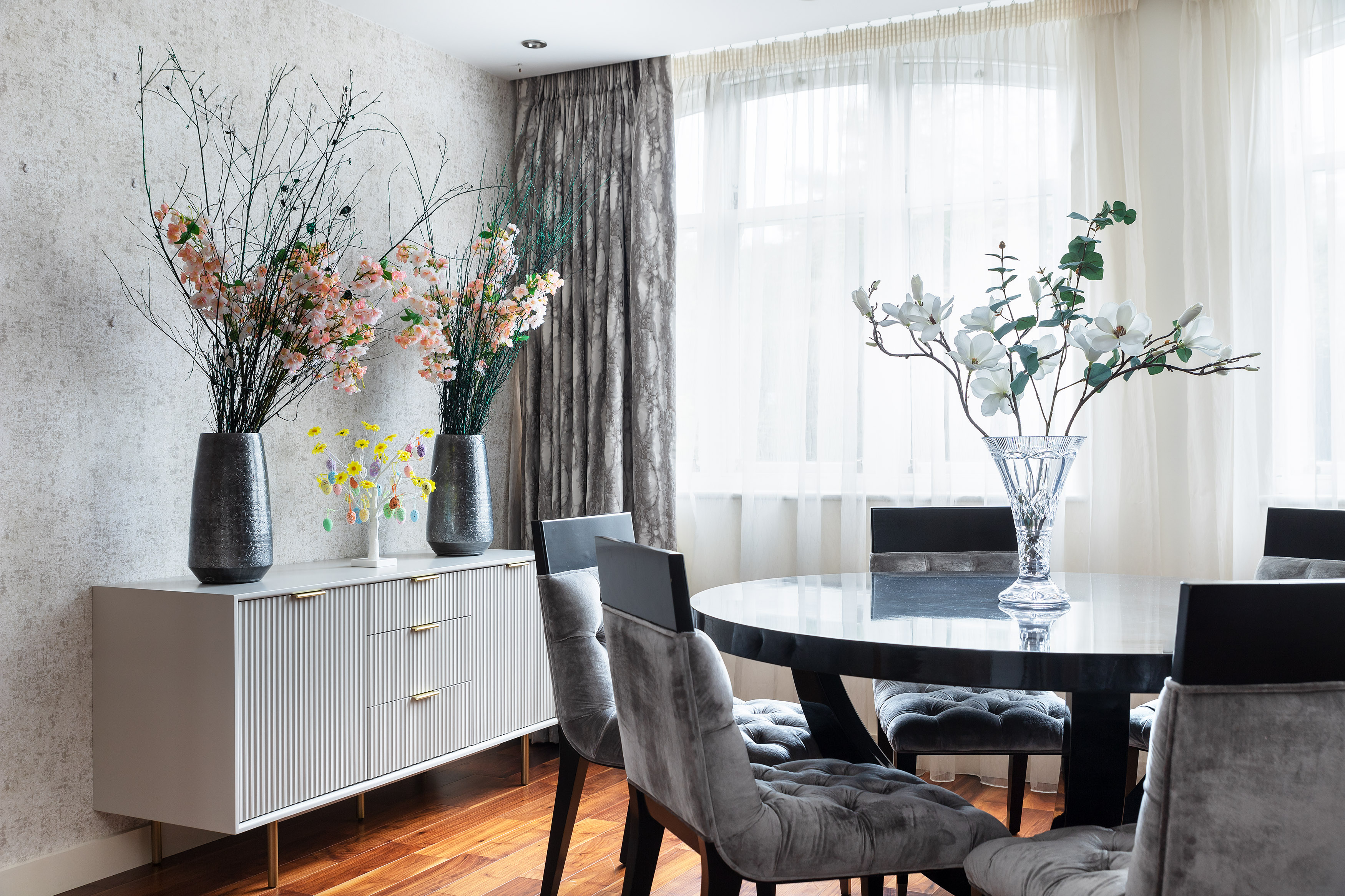 6 bedroom detached house for sale 0