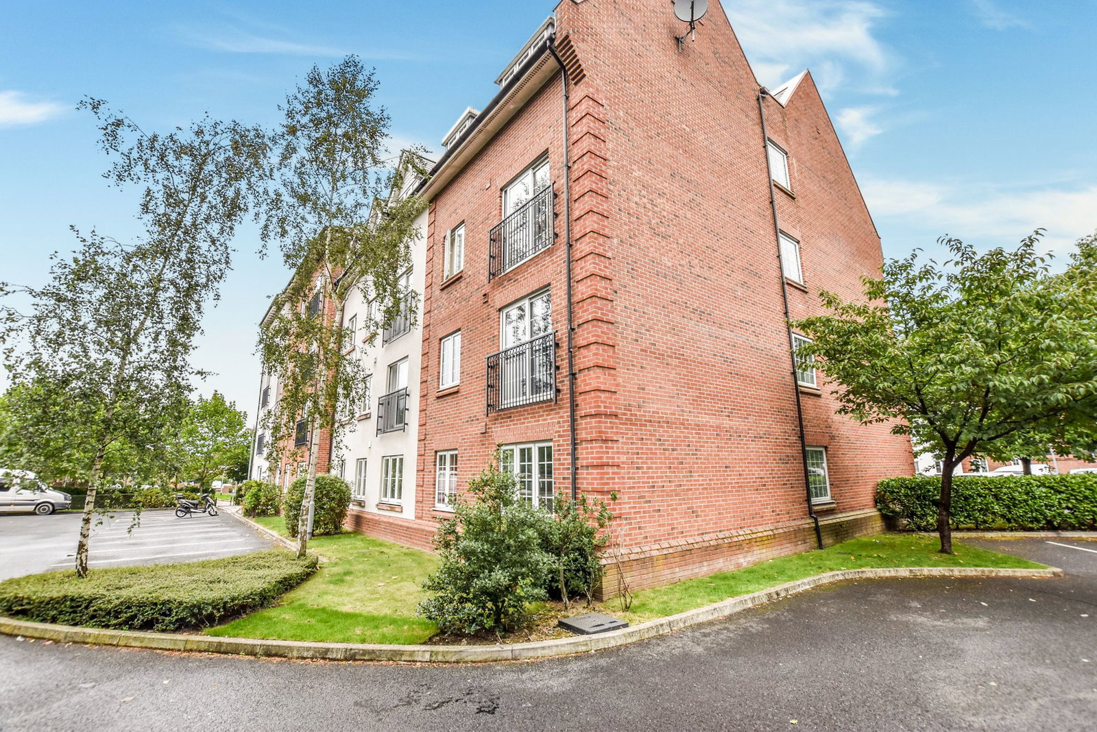 Greenings Court, Warrington photo 2