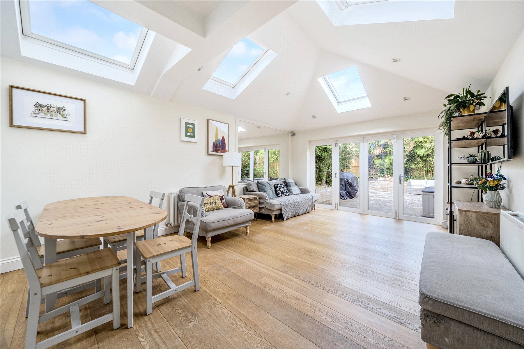 4 bedroom terraced house for sale 0