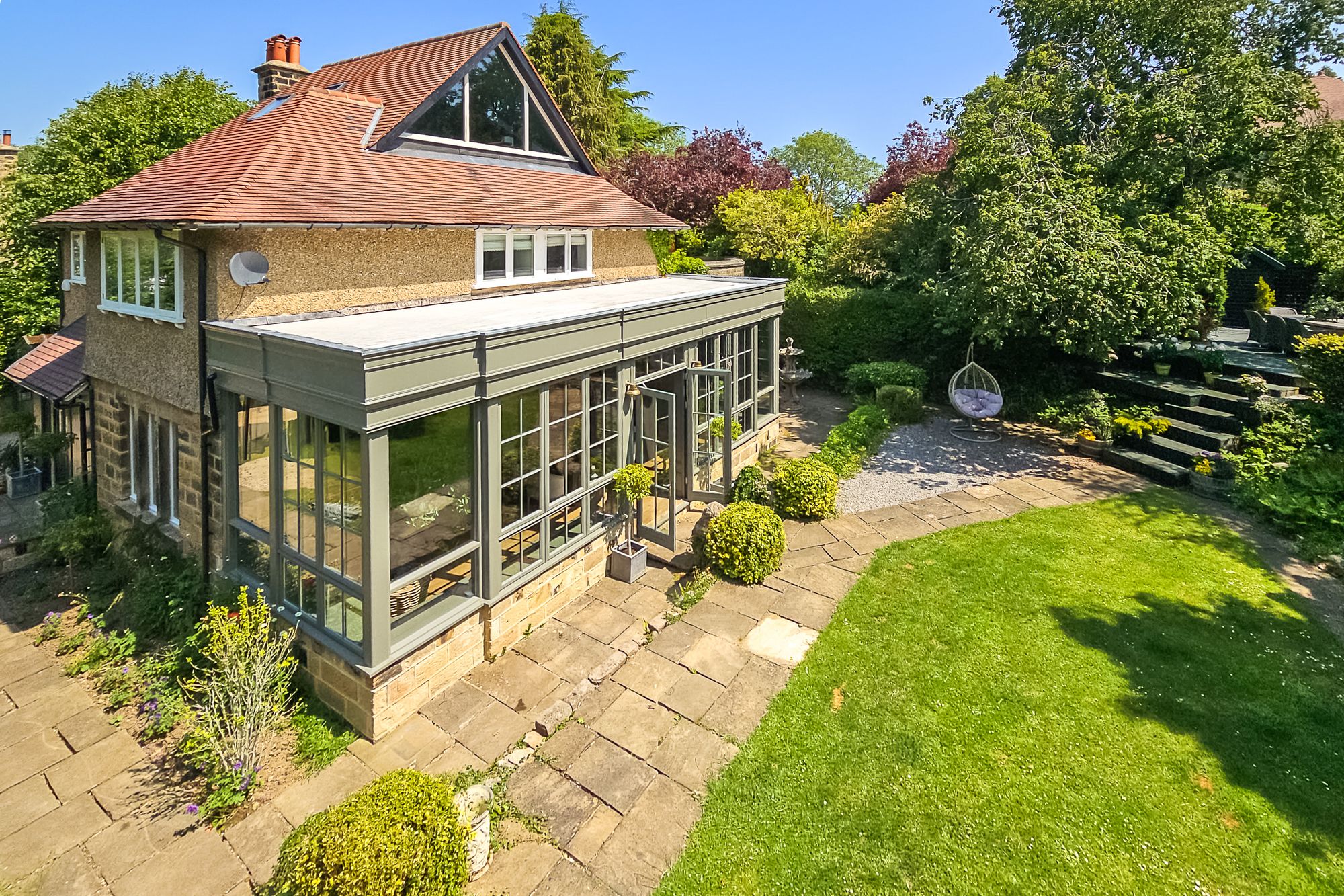 4 bedroom detached house for sale 0