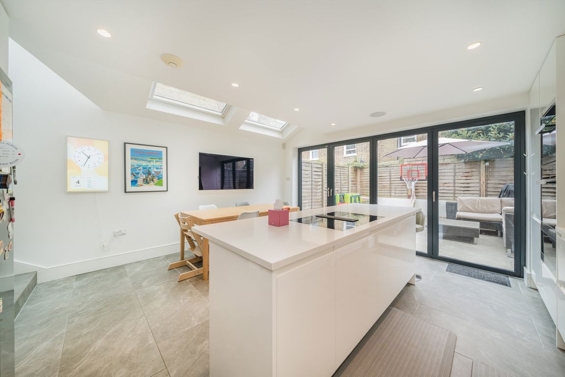 5 bedroom terraced house for sale 0