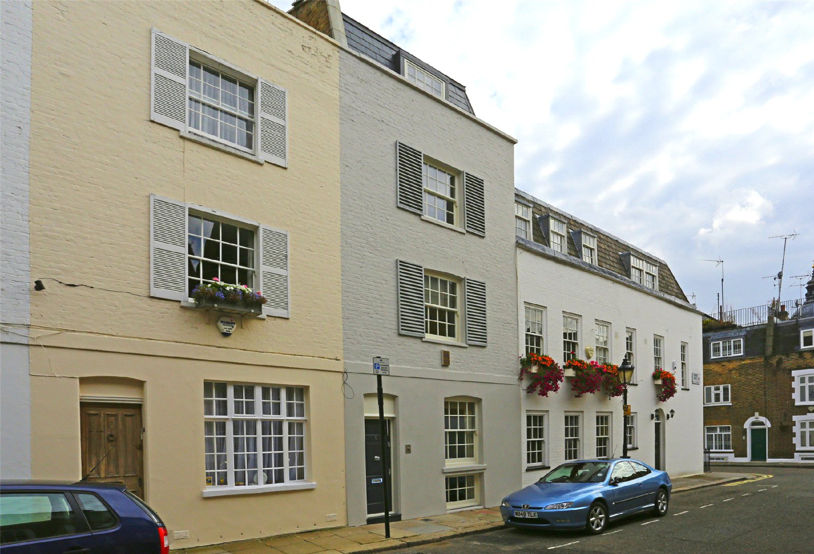 3 bedroom terraced house for sale 0