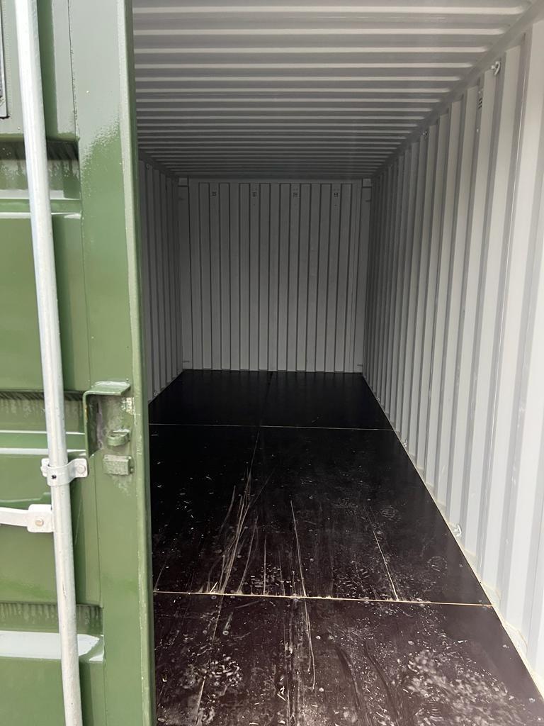 15 Shipping Container, The Grove Estate, Wormingford photo 4