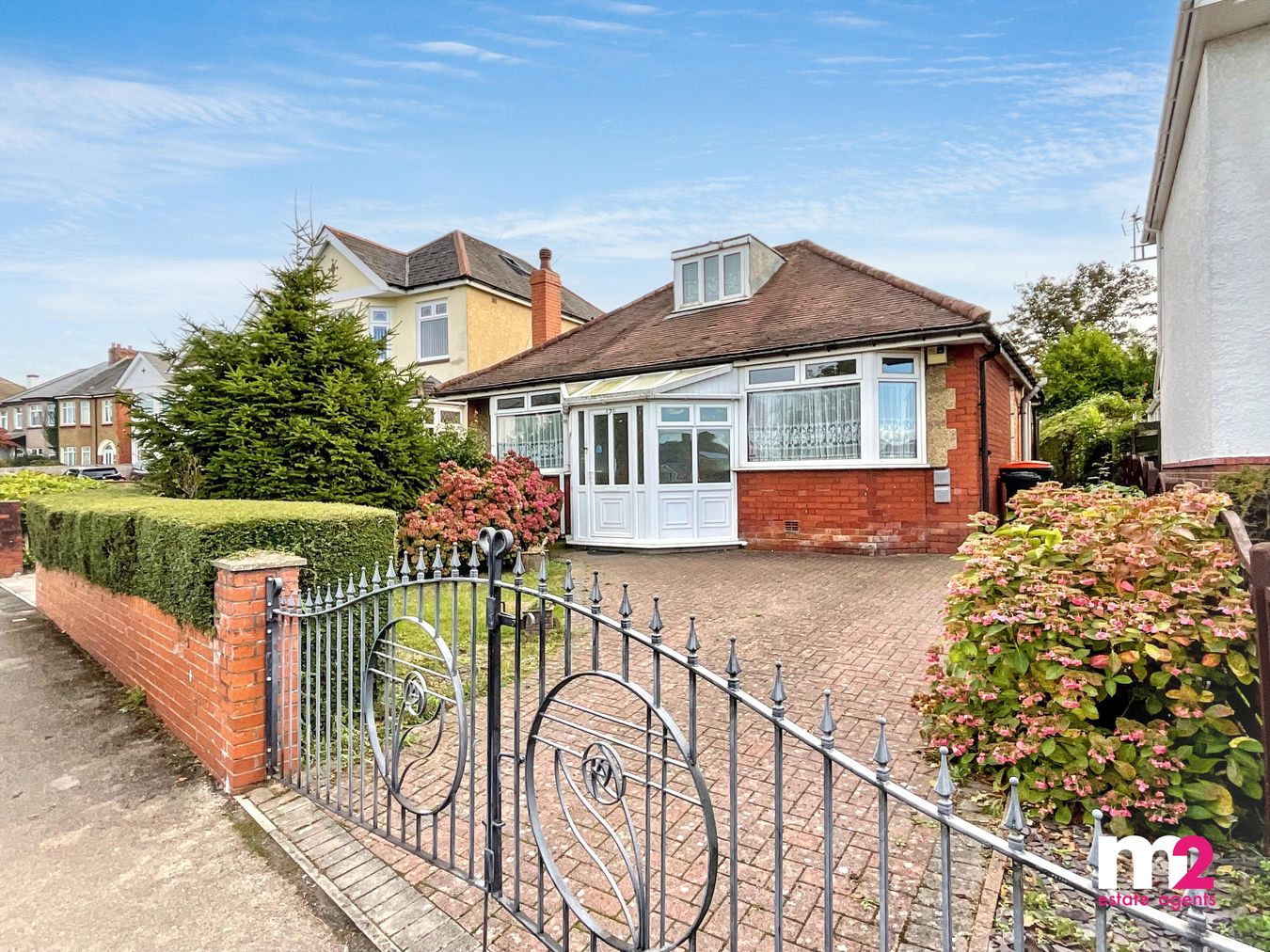 2 bed bungalow for sale