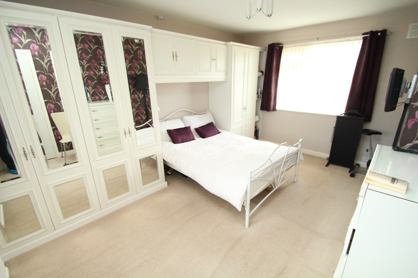 Free property report 6 Lockington Close, Stowmarket, IP14 1BH Chimnie