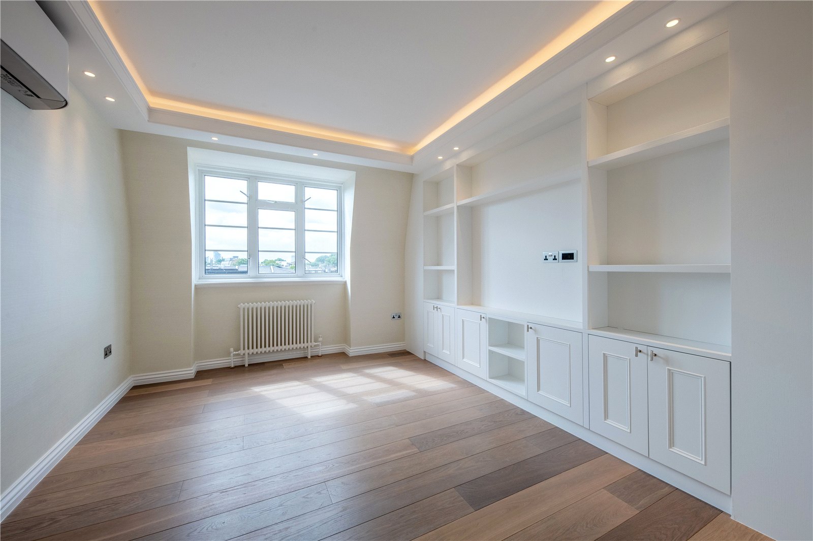 3 bedroom flat for sale 0