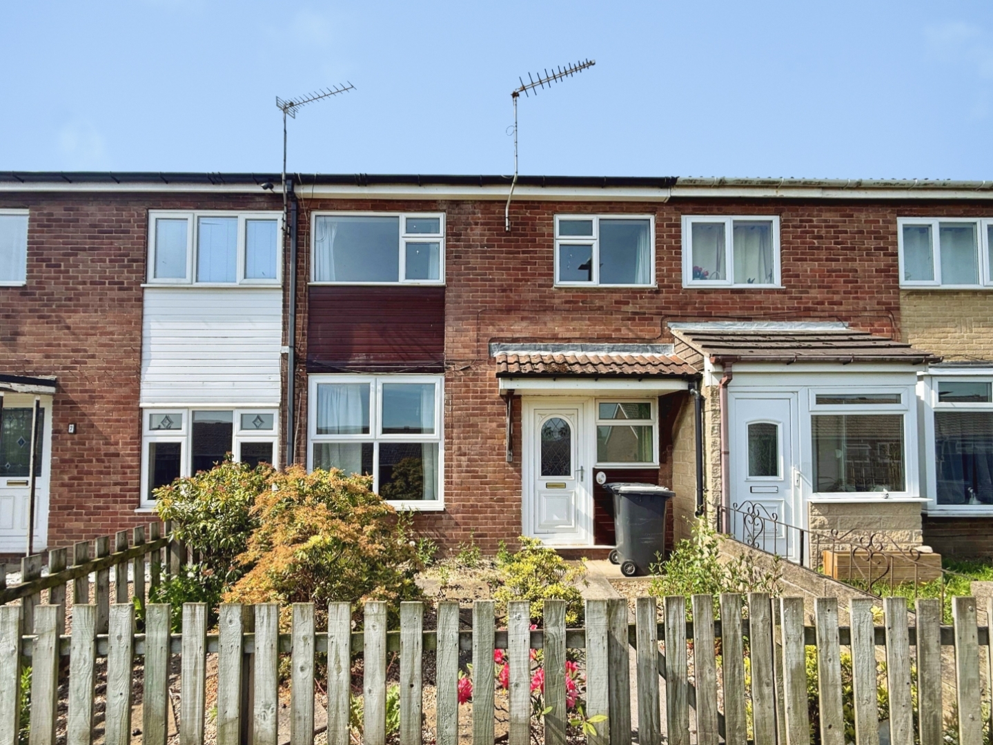 3-bed terraced on Hurst Green, High Green, Sheffield S35, £100,000