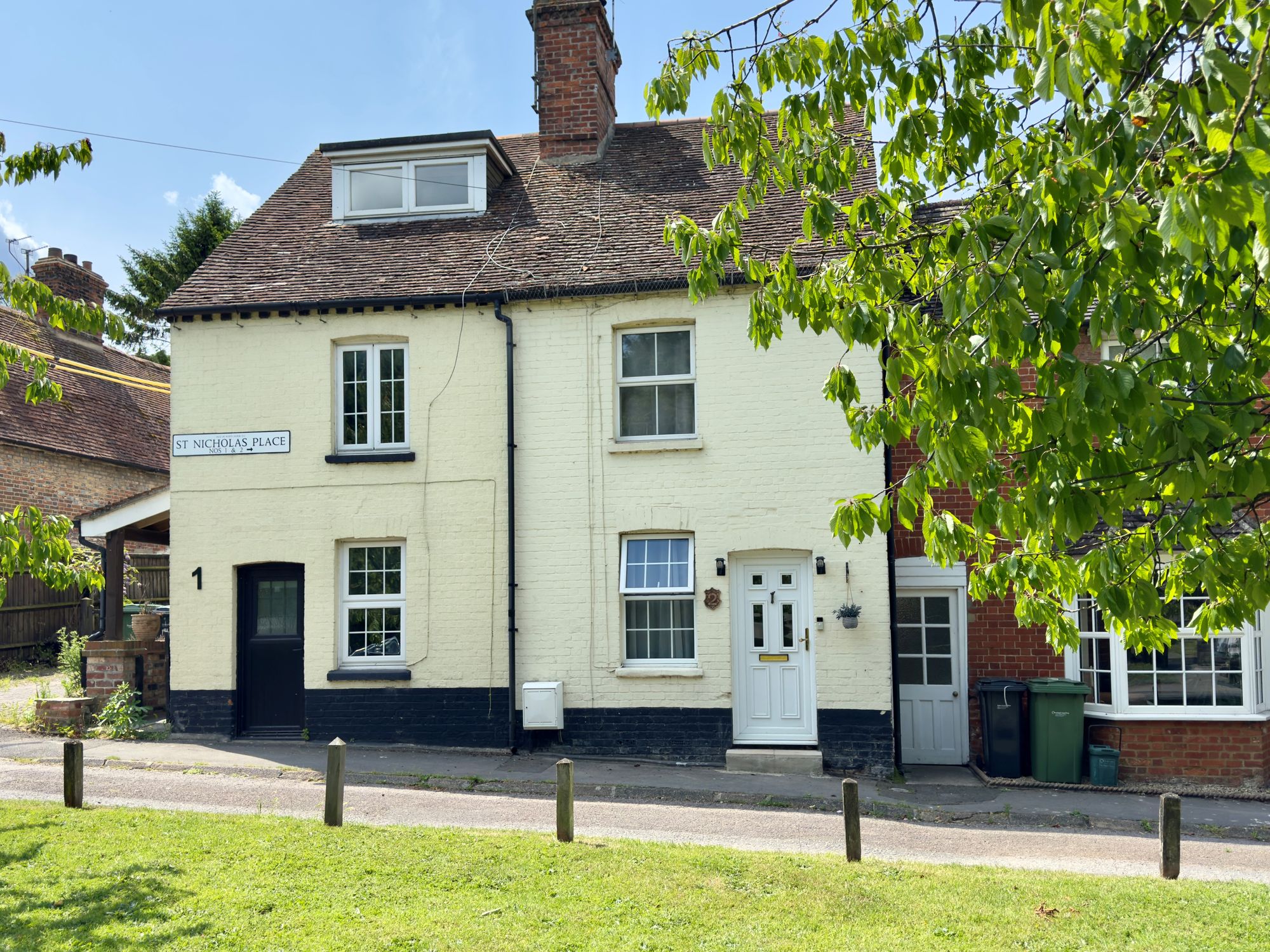 2-bed house on 2 St. Nicholas Place, Wantage, £285,000