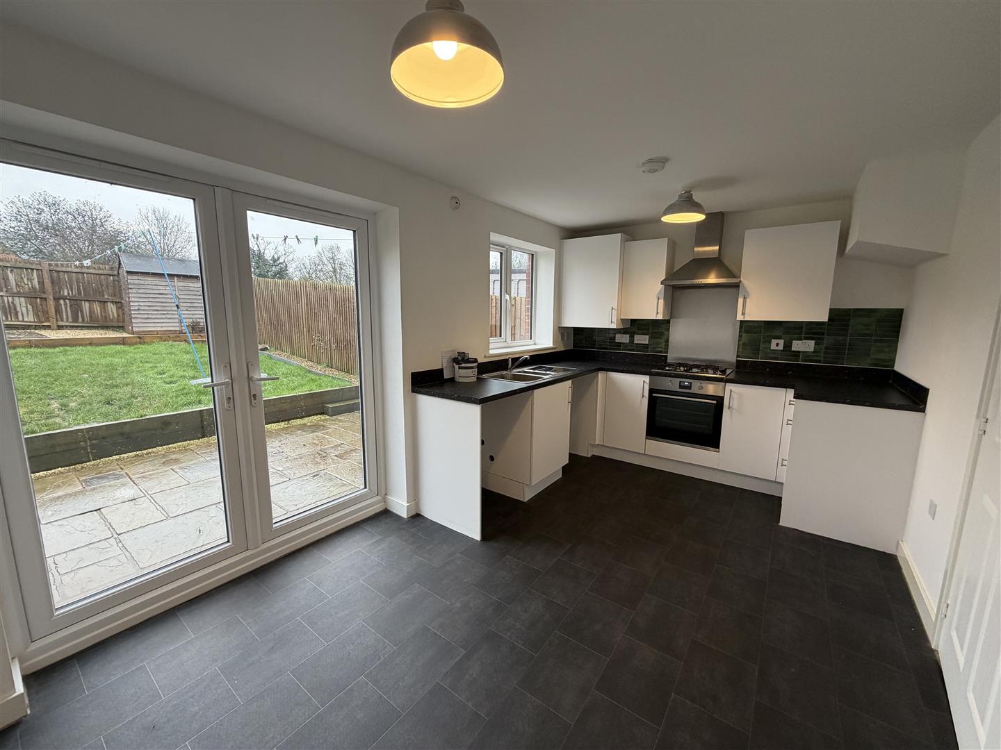 8, Heron Grove, Lydney photo 3