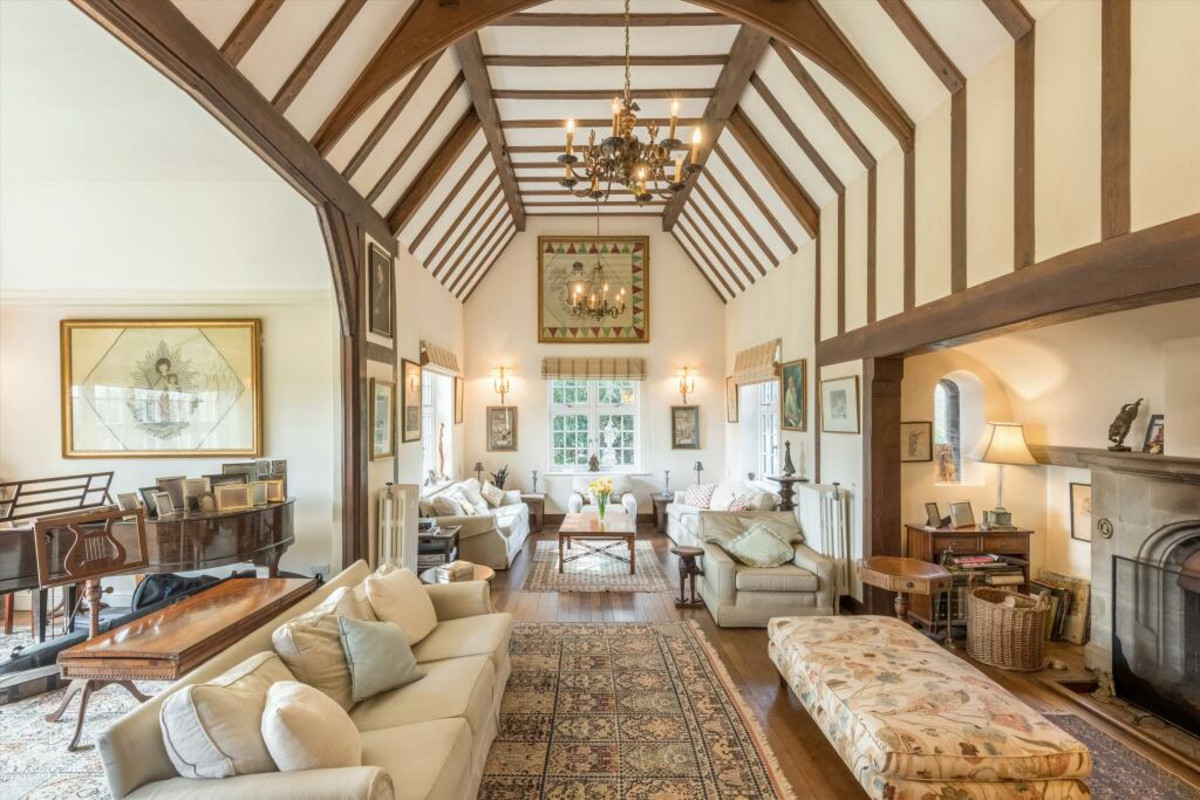 10 bedroom detached house for sale The Luxury Marketplace