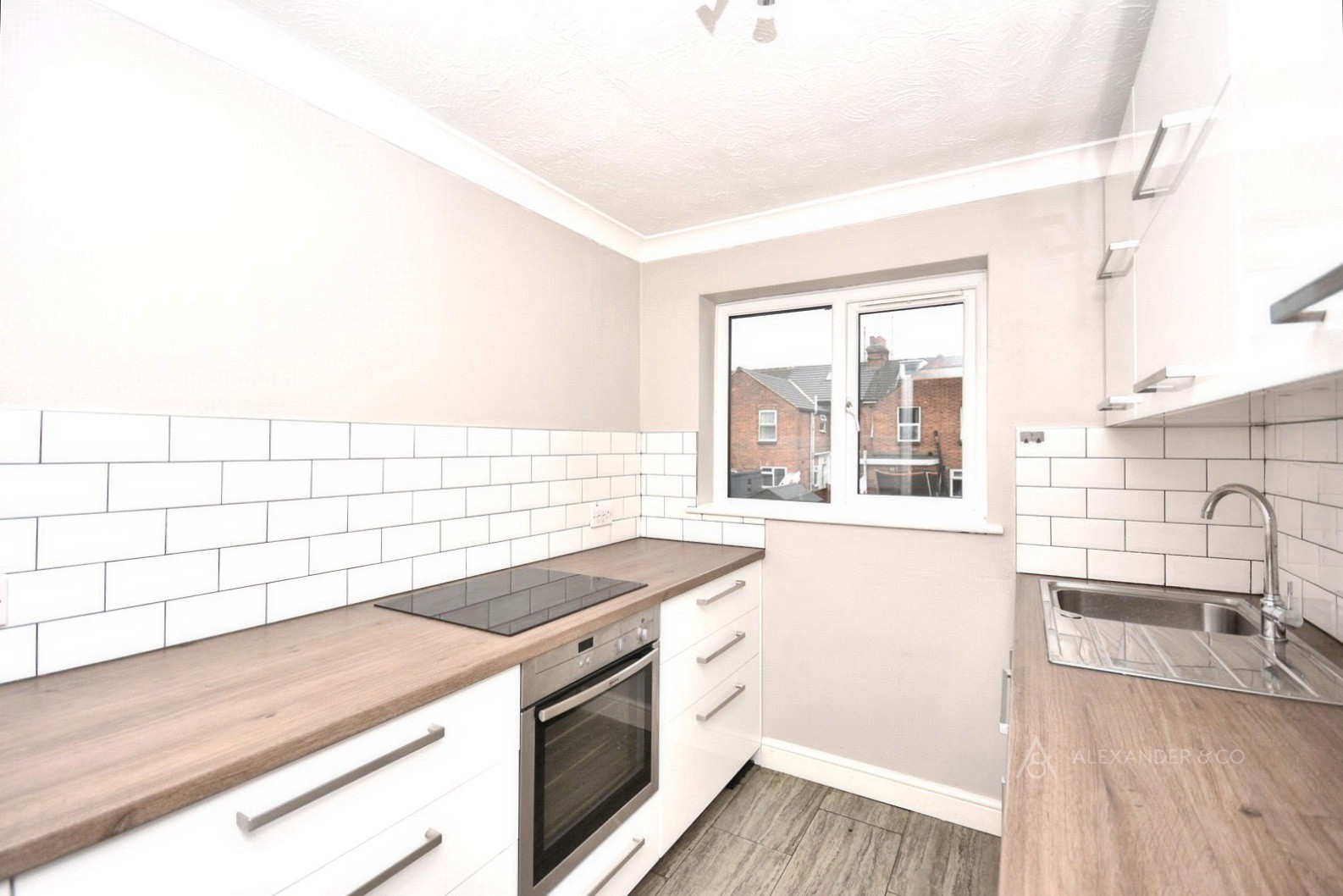 4, Marand Court, Aylesbury photo 4