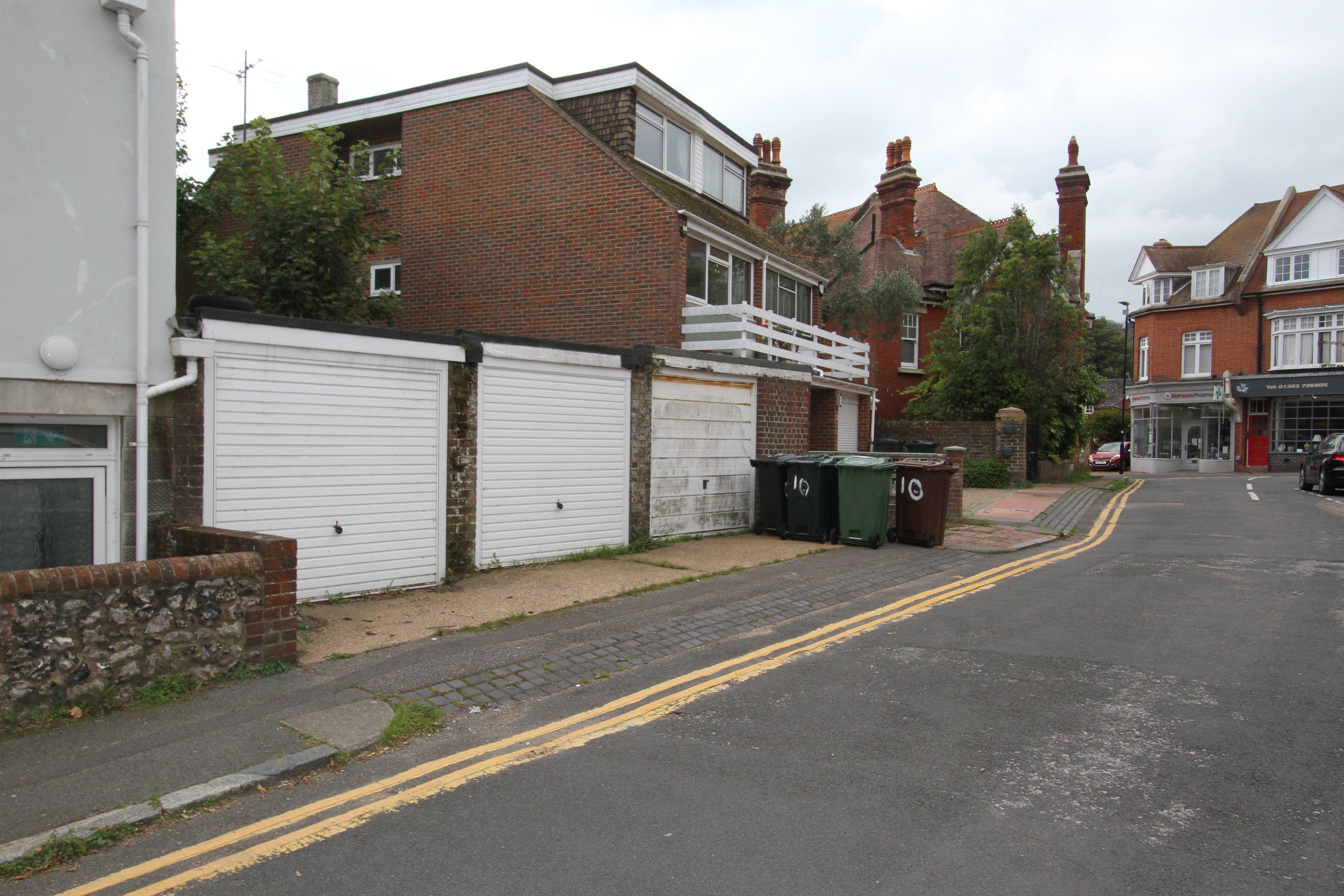 14, Derwent Road photo 2