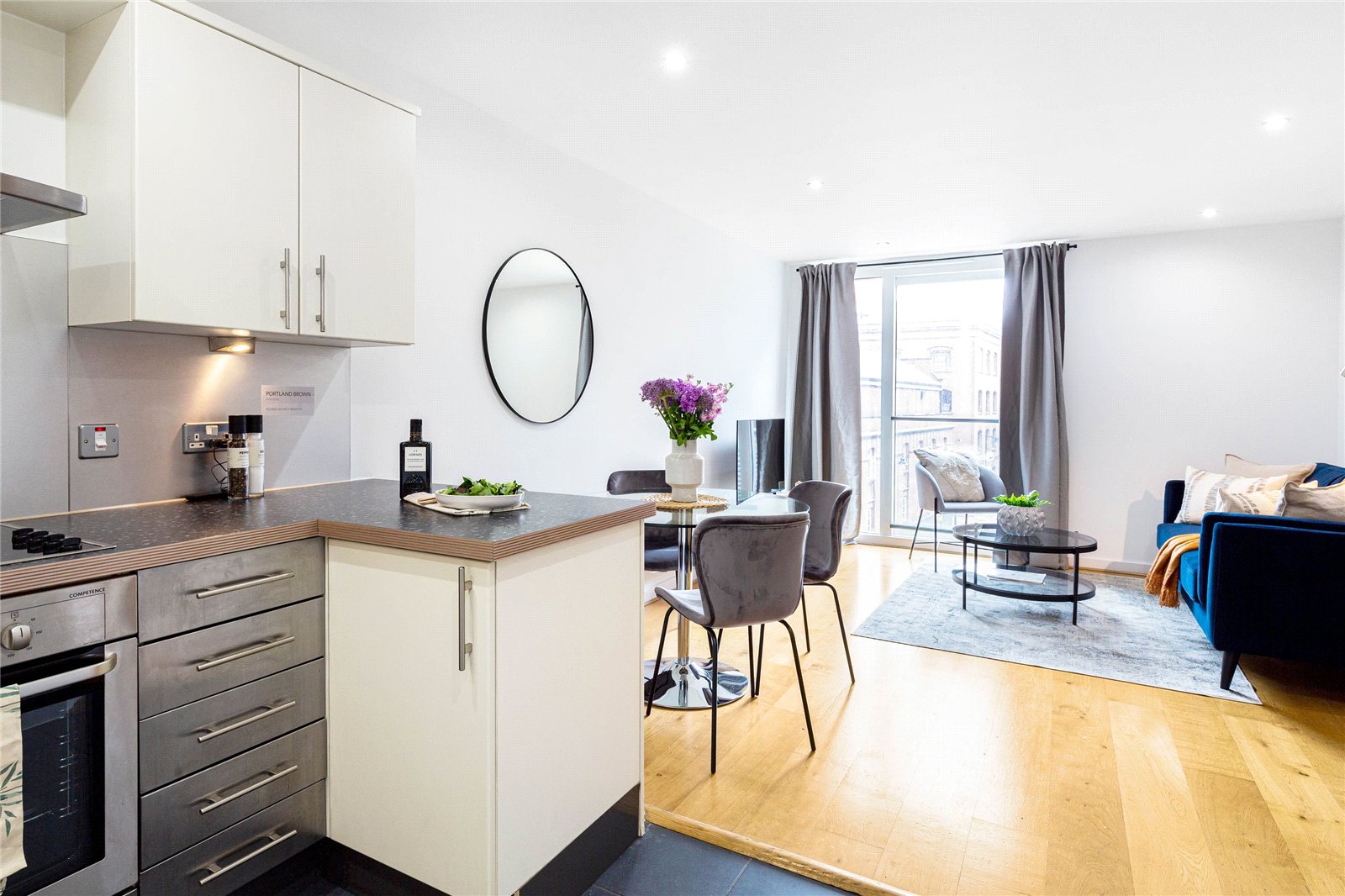 Flat 26 Dickinson Court, 15, Brewhouse Yard, London photo 2
