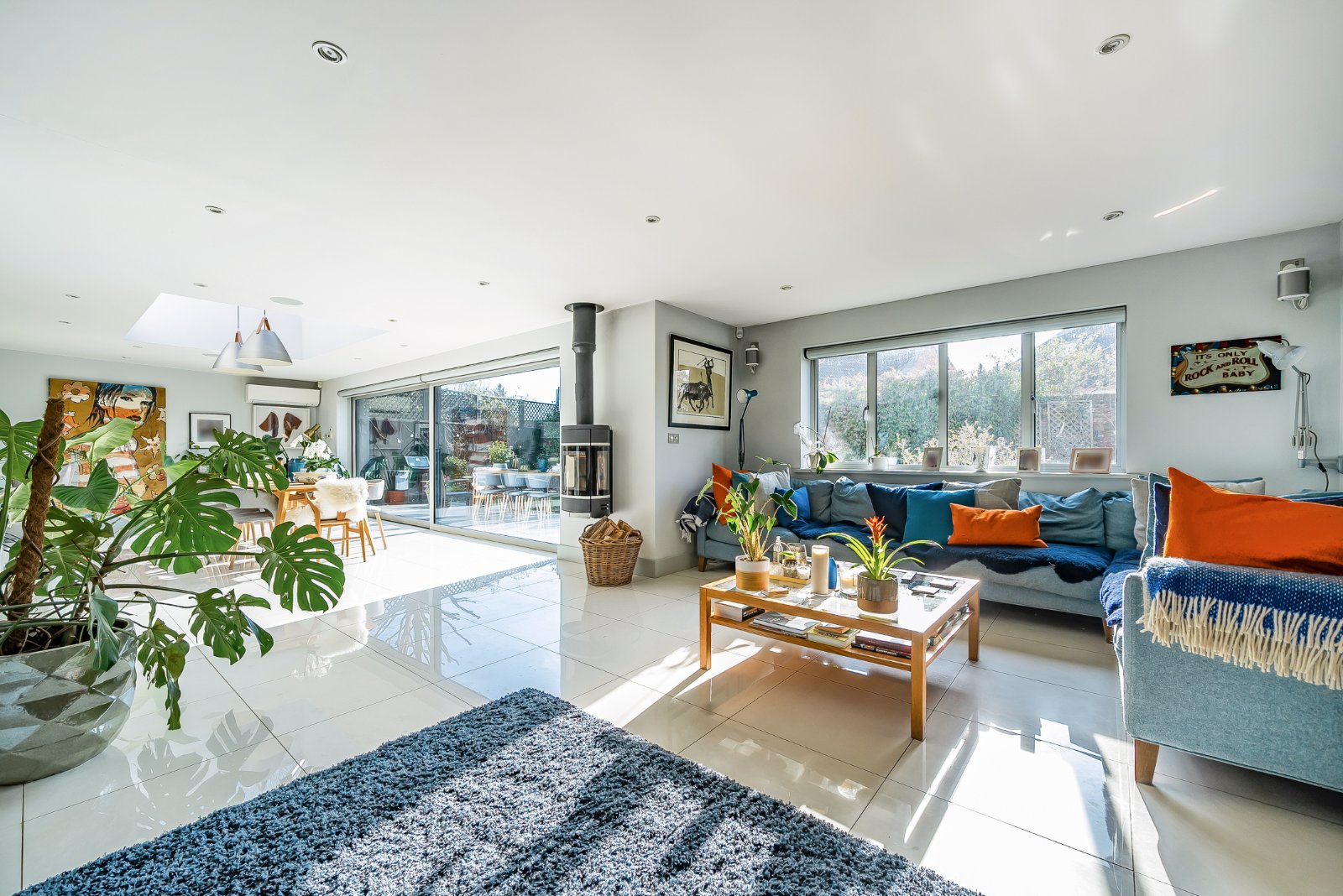 5 bedroom detached house for sale 0