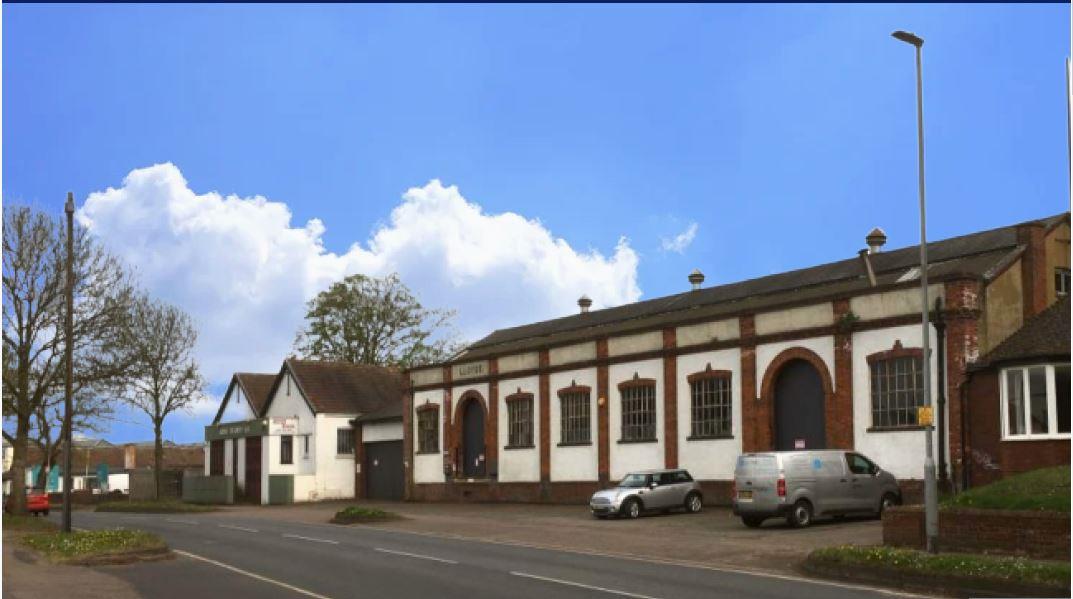 3 bedroom flat for sale