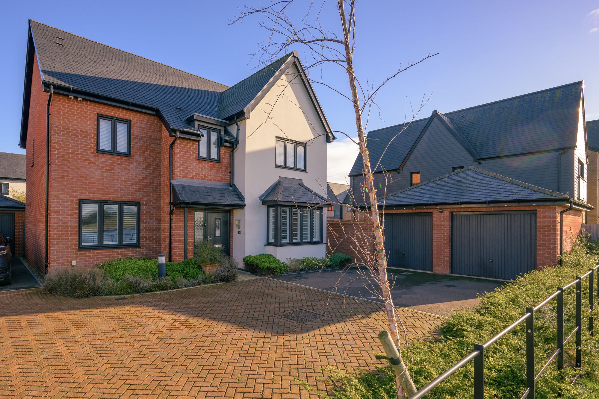 5-bed house on 11 Valehouse Close, Peterborough, £515,000