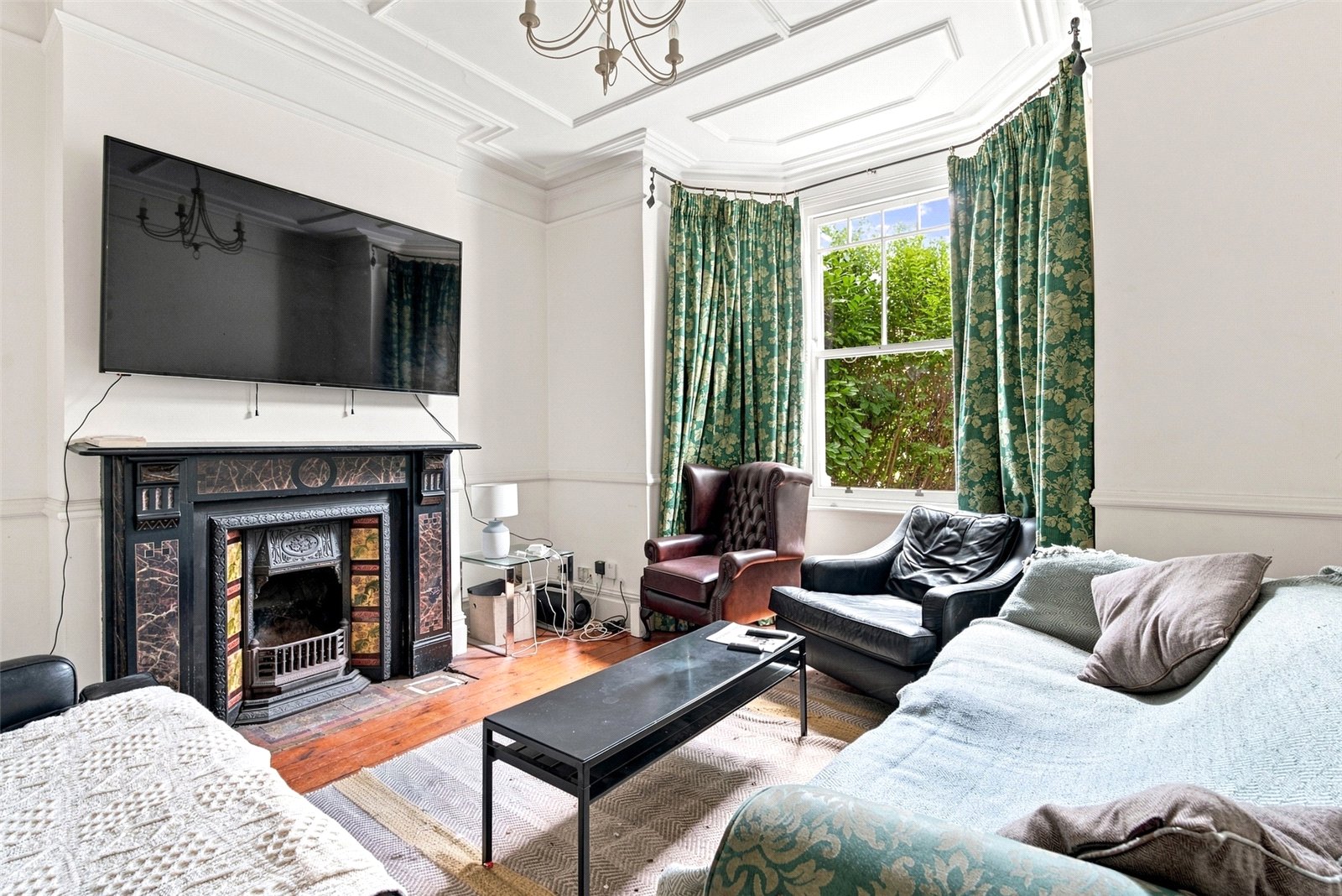 203, Broomwood Road, London photo 4