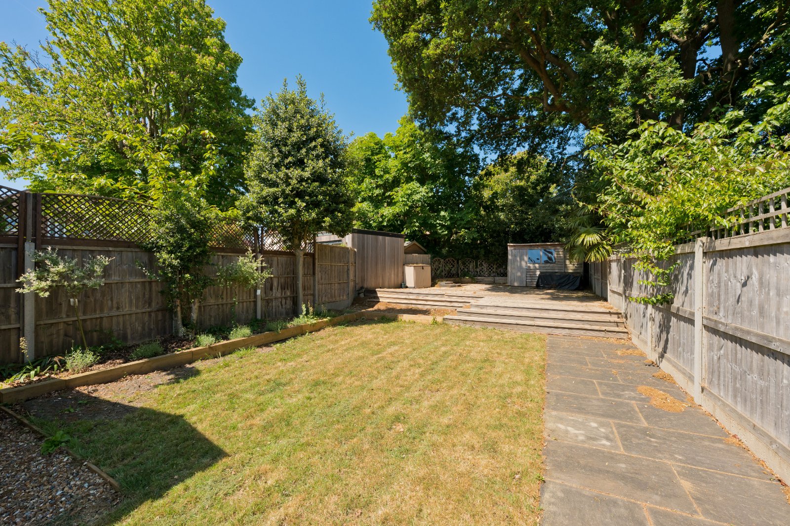 4 bedroom semi-detached house for sale 0