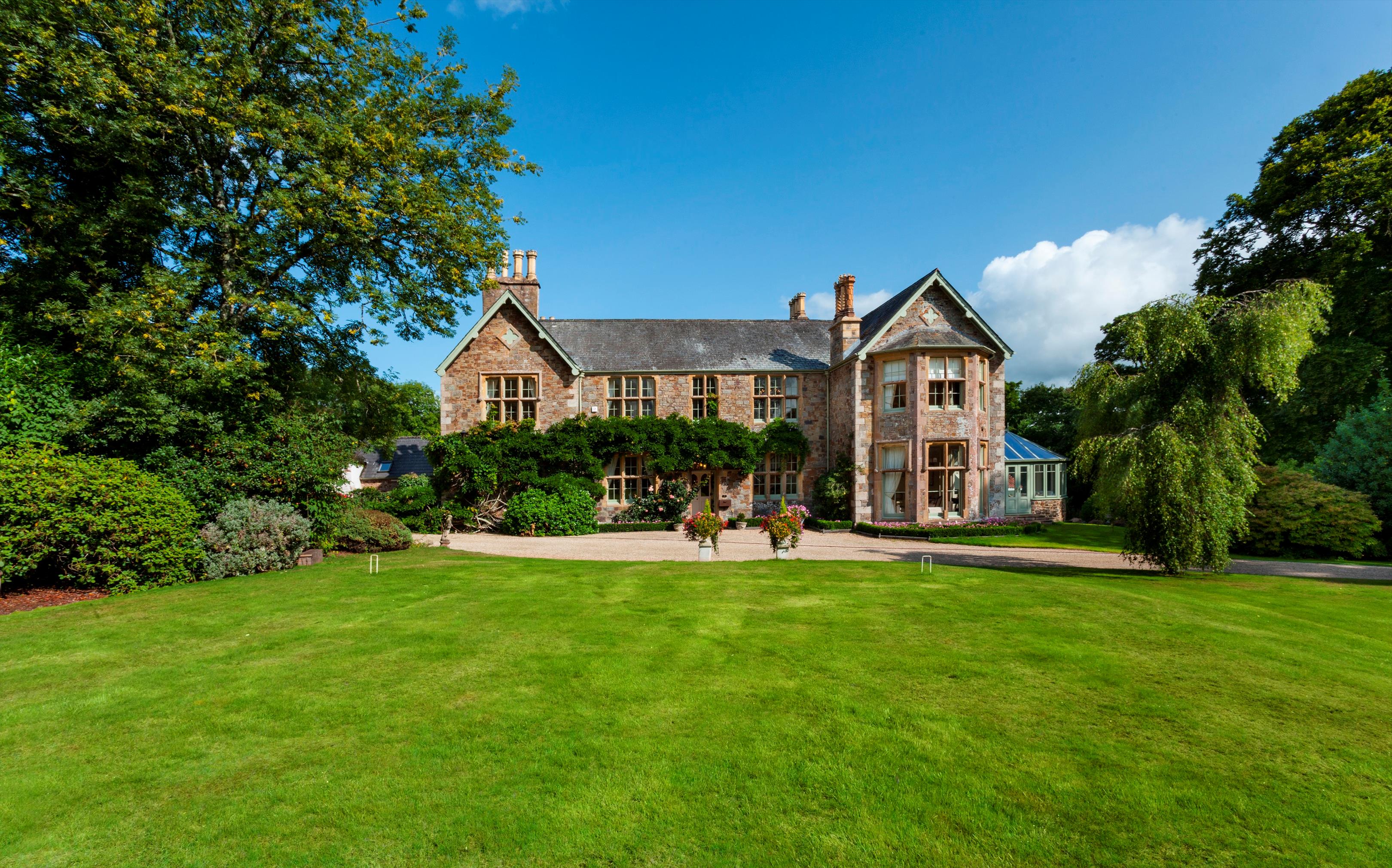 12 bedroom detached house for sale 0