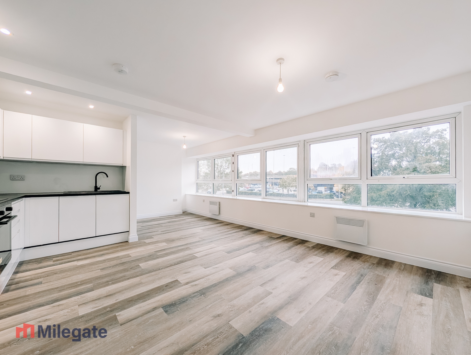 Broadway North, Basildon photo 5