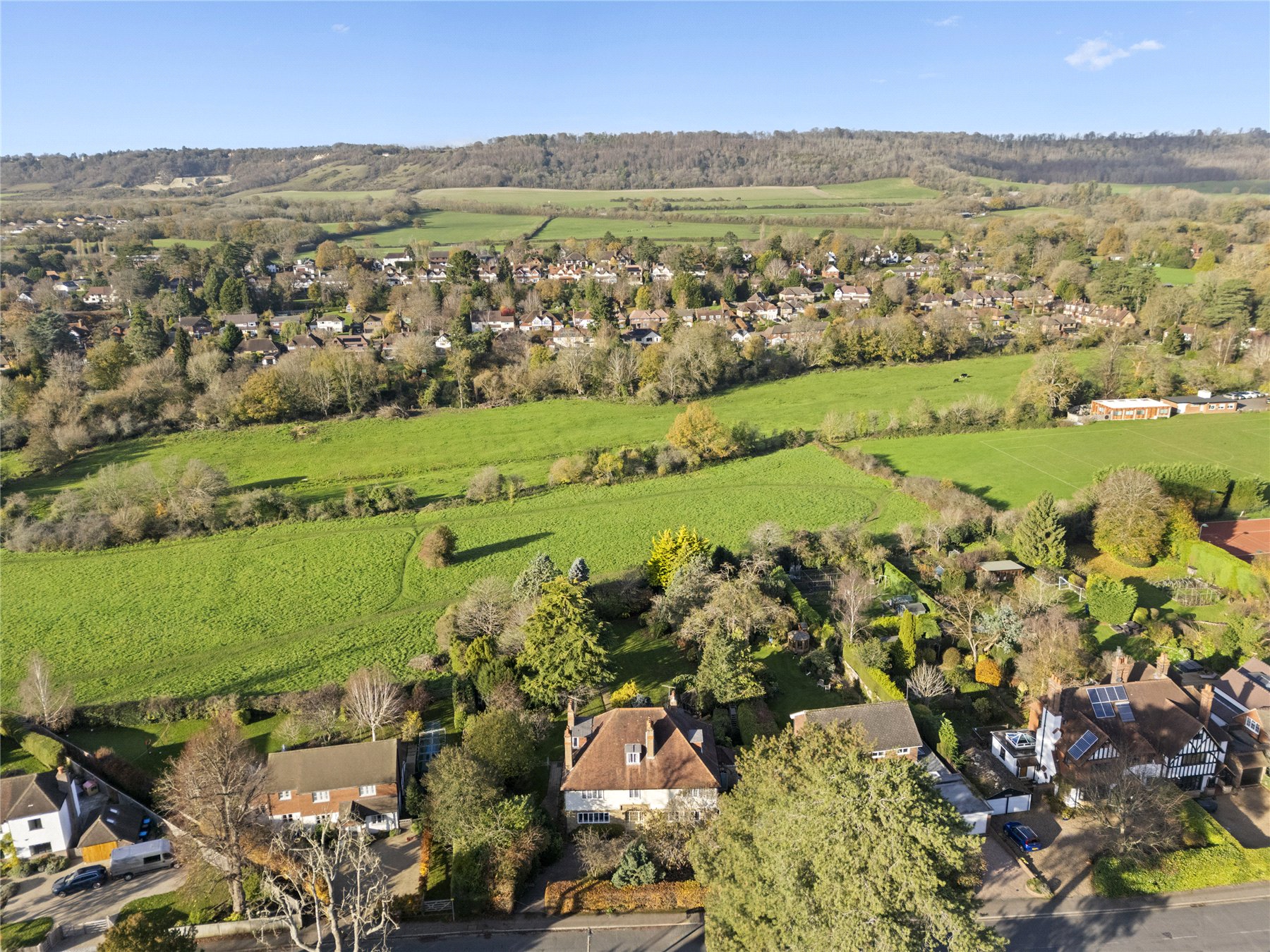 8 bedroom detached house for sale 0