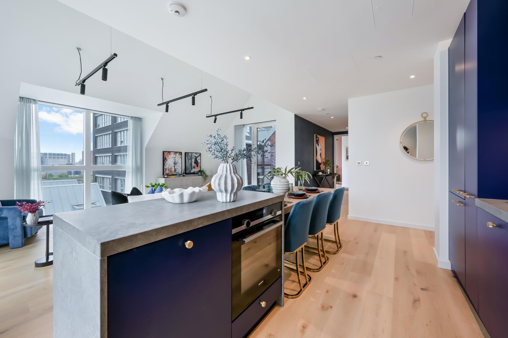 3 bedroom flat for sale 0