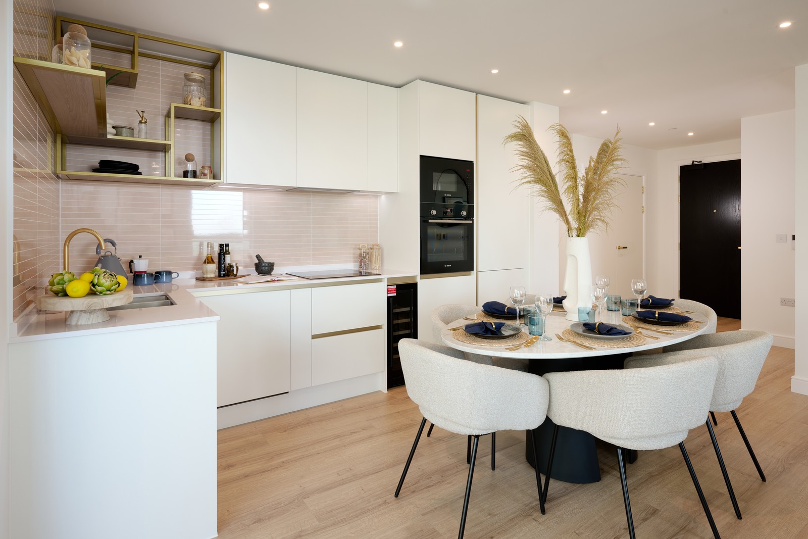 Kitchen/Dining