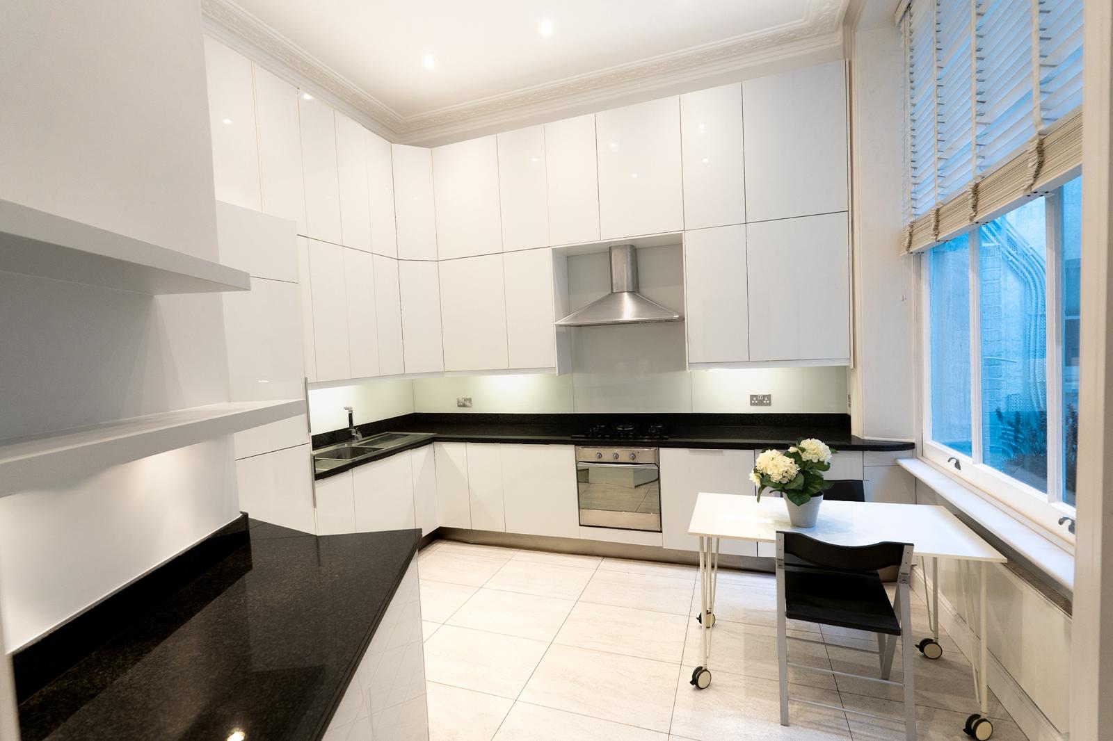 2 bedroom flat for sale 0