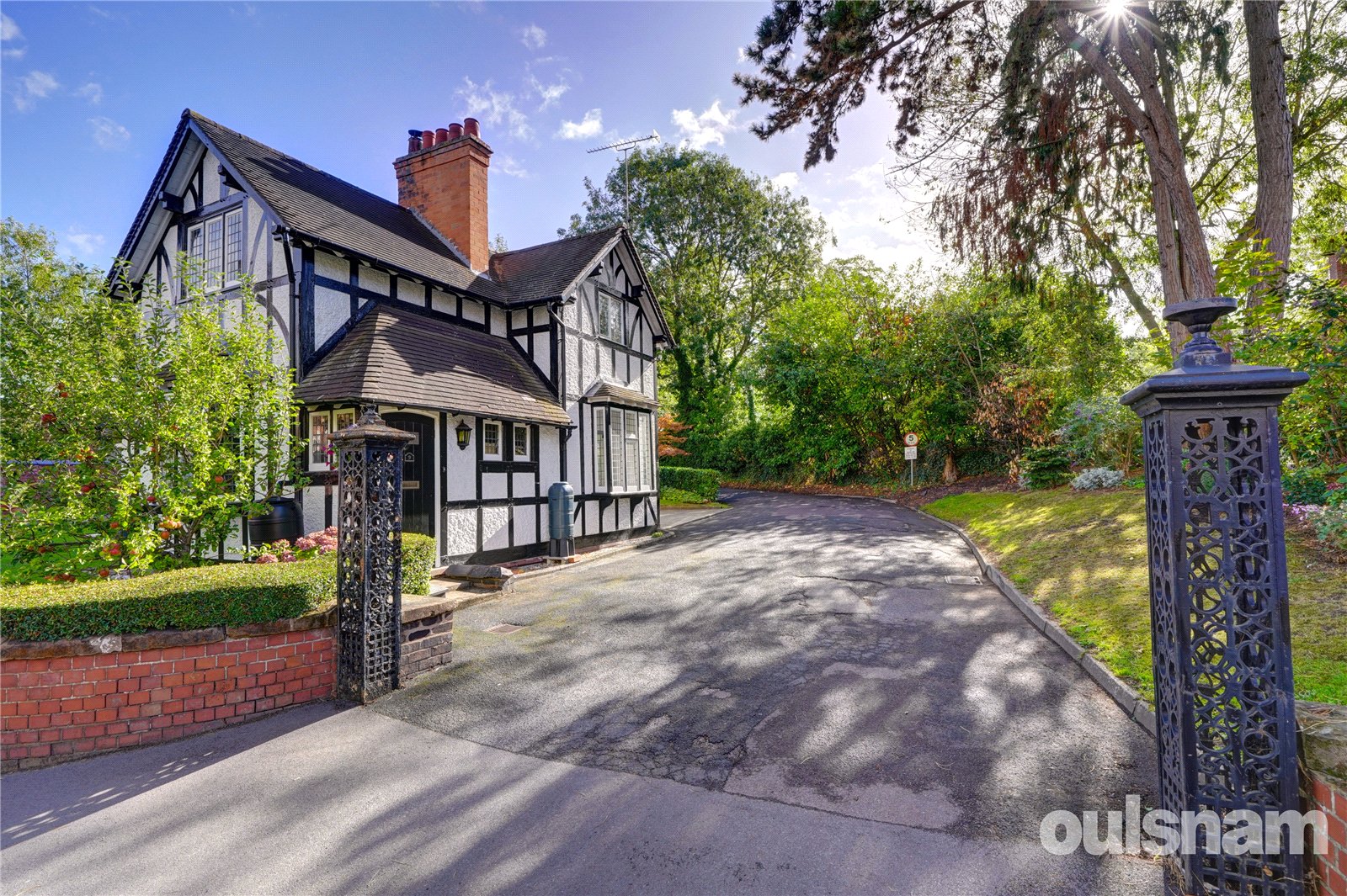 3-bed house on The Heriotts Lodge, 9, Worcester Road, Worcestershire, £475,000