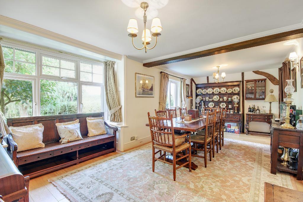 5 bedroom detached house for sale 0