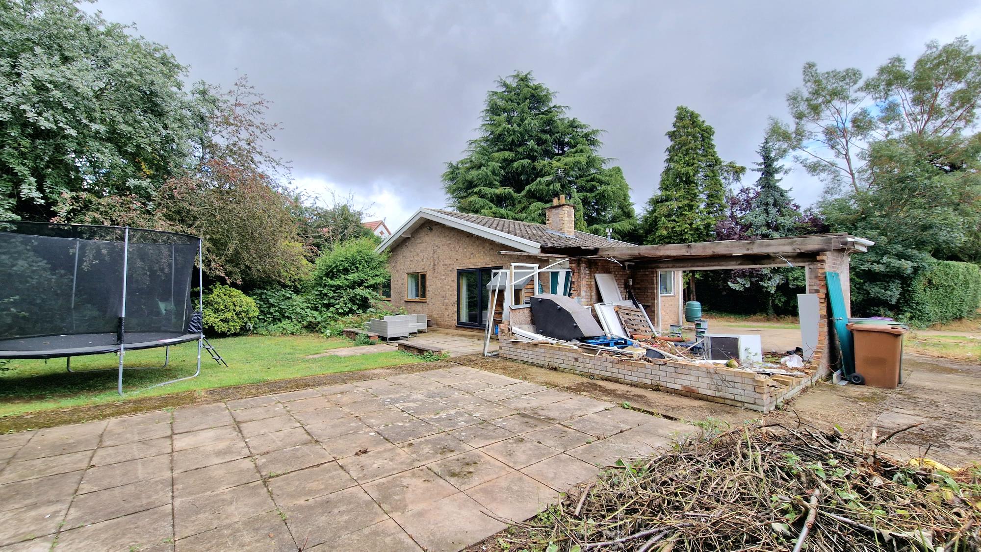 Photos of Southgate Spinneys, South Rauceby NG34 65246719 PrimeLocation