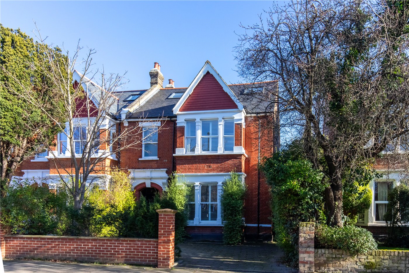 5 bedroom semi-detached house for sale 0