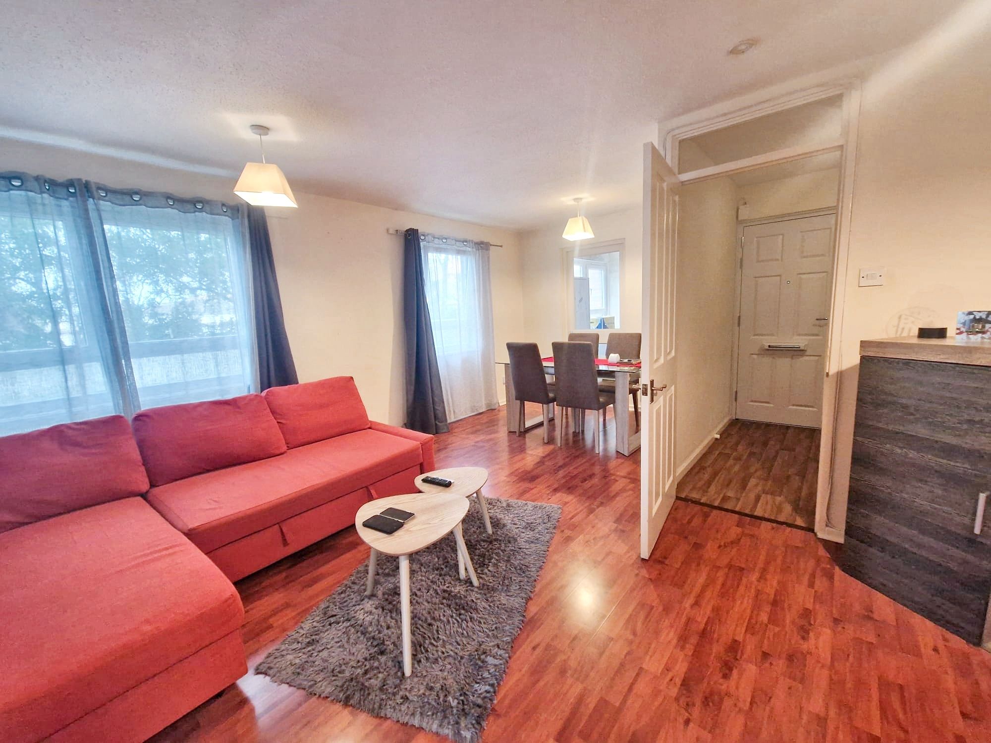 3-bed flat on 35 The Dukeries, Gloucester, £145,000