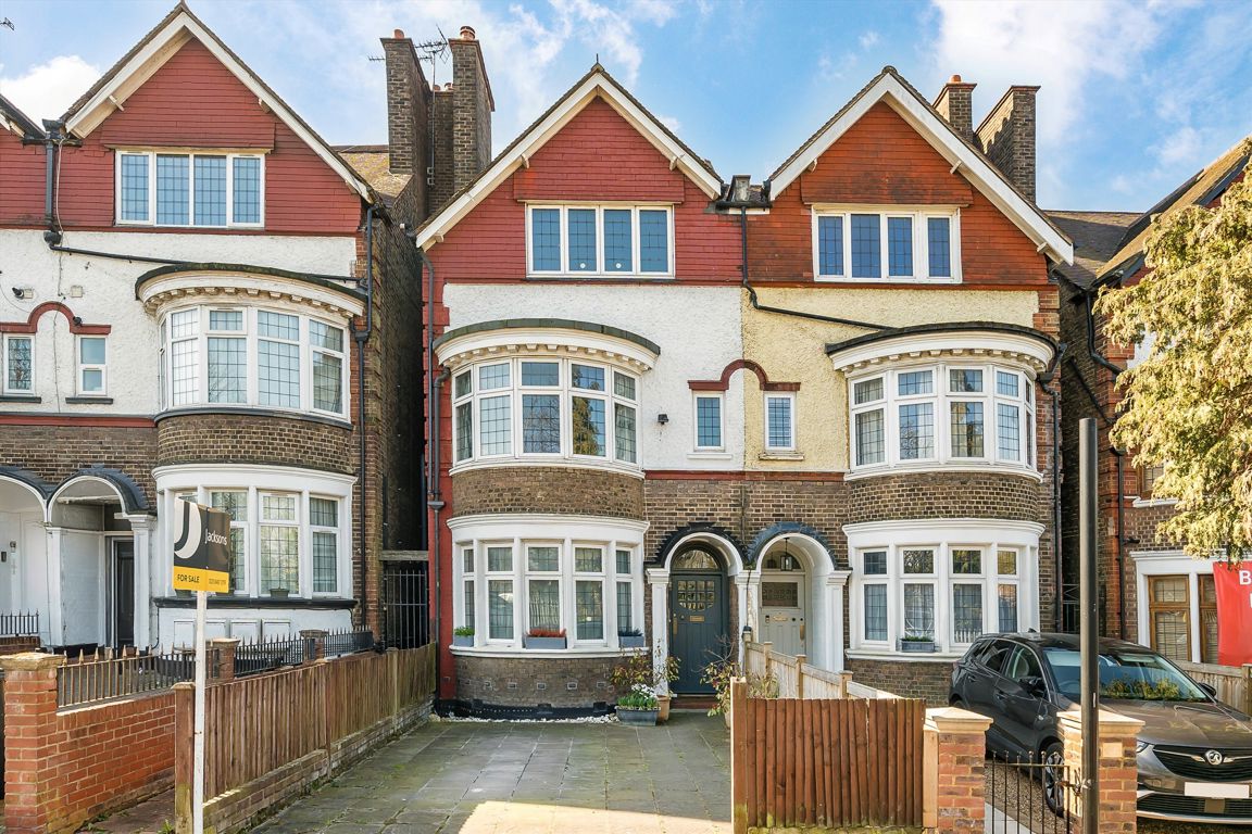 6 bedroom semi-detached house for sale 0