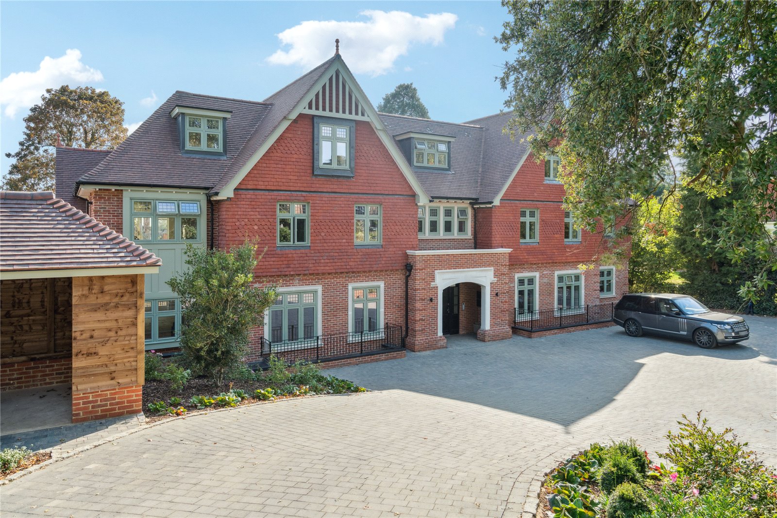 3 bedroom new flat for sale 0