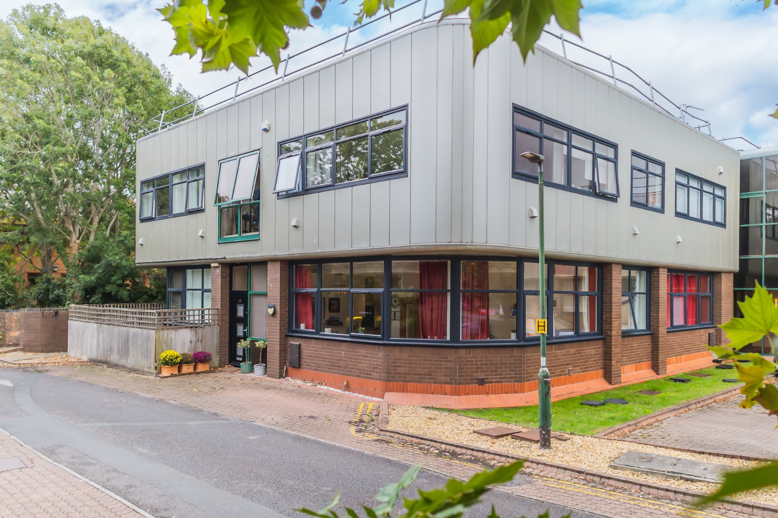 2-bed flat on Flat 10, Dauntsey House, Westlea, £145,000